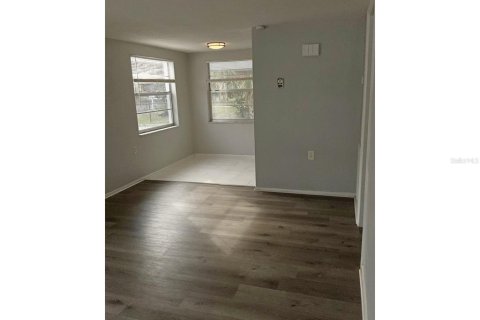 Apartamento en alquiler en Holiday, Florida, 1 dormitorio, 55.74 m2 № 1906476 - foto 4