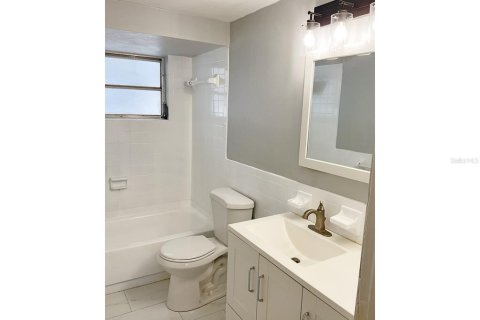 Apartamento en alquiler en Holiday, Florida, 1 dormitorio, 55.74 m2 № 1906476 - foto 16
