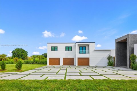 Villa ou maison à vendre à Southwest Ranches, Floride: 6 chambres № 2015502 - photo 8