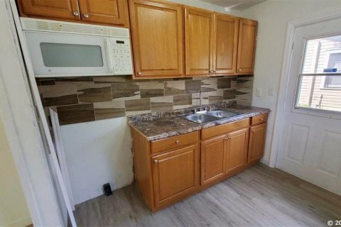 House in Gainesville, Florida 2 bedrooms, 89.93 sq.m. № 2220617 - photo 9