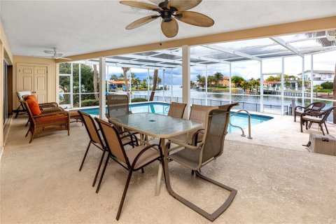 Villa ou maison à vendre à Saint Petersburg, Floride: 3 chambres, 181.72 m2 № 1765192 - photo 22