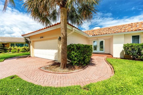 Villa ou maison à vendre à Saint Petersburg, Floride: 3 chambres, 181.72 m2 № 1765192 - photo 2