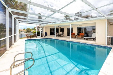 Villa ou maison à vendre à Saint Petersburg, Floride: 3 chambres, 181.72 m2 № 1765192 - photo 24