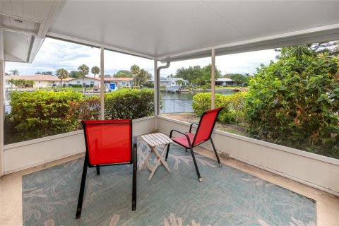 Villa ou maison à vendre à Saint Petersburg, Floride: 3 chambres, 181.72 m2 № 1765192 - photo 30