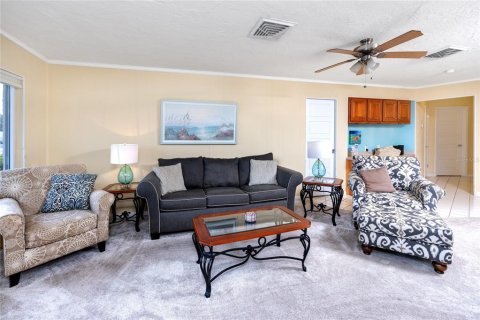 Villa ou maison à vendre à Saint Petersburg, Floride: 3 chambres, 181.72 m2 № 1765192 - photo 19