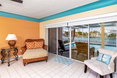 Villa ou maison à vendre à Saint Petersburg, Floride: 3 chambres, 181.72 m2 № 1765192 - photo 8