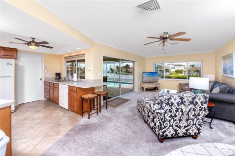 Villa ou maison à vendre à Saint Petersburg, Floride: 3 chambres, 181.72 m2 № 1765192 - photo 17