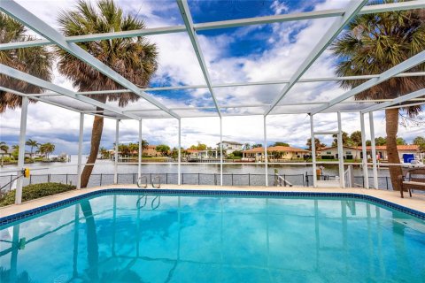 Villa ou maison à vendre à Saint Petersburg, Floride: 3 chambres, 181.72 m2 № 1765192 - photo 3