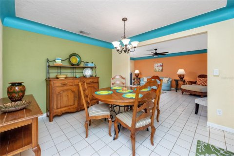 Villa ou maison à vendre à Saint Petersburg, Floride: 3 chambres, 181.72 m2 № 1765192 - photo 12