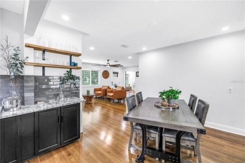 Casa en venta en Saint Petersburg, Florida, 5 dormitorios, 193.61 m2 № 1918072 - foto 20