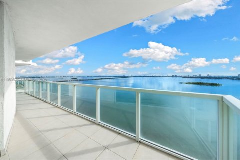 Copropriété à louer à Miami, Floride: 1 chambre, 87.51 m2 № 2008249 - photo 2