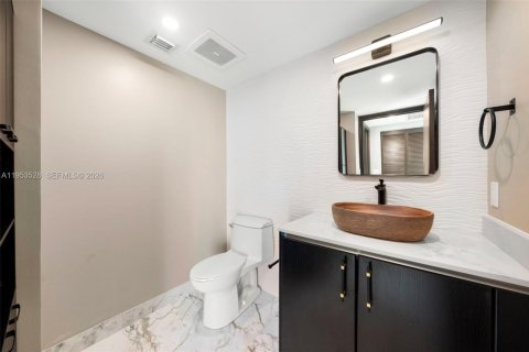 Copropriété à louer à Miami, Floride: 1 chambre, 87.51 m2 № 2008249 - photo 13