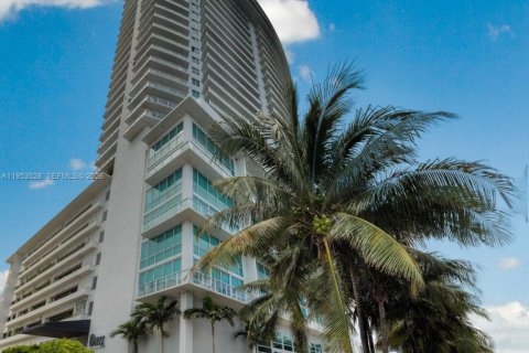 Copropriété à louer à Miami, Floride: 1 chambre, 87.51 m2 № 2008249 - photo 14