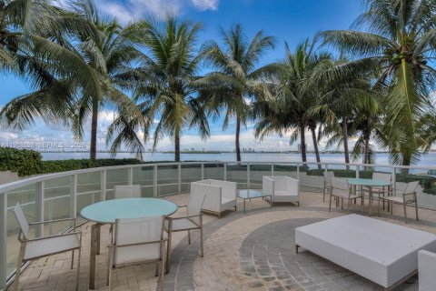 Copropriété à louer à Miami, Floride: 1 chambre, 87.51 m2 № 2008249 - photo 17