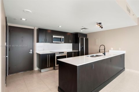 Copropriété à louer à Miami, Floride: 1 chambre, 87.51 m2 № 2008249 - photo 6