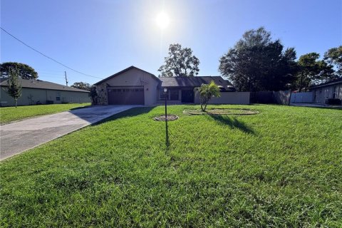 House in Spring Hill, Florida 3 bedrooms, 176.89 sq.m. № 2427378