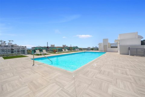 Снять в аренду кондоминиум в Бей-Харбор-Айлендс, Флорида 2 спальни, 118.73м2, № 2029722 - фото 20