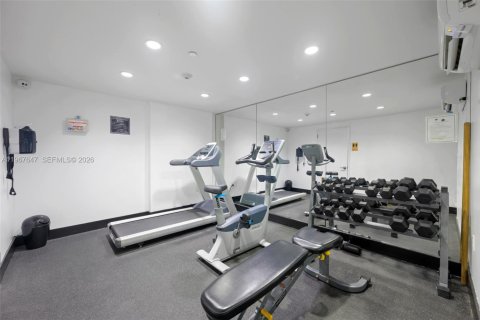 Снять в аренду кондоминиум в Бей-Харбор-Айлендс, Флорида 2 спальни, 118.73м2, № 2029722 - фото 23