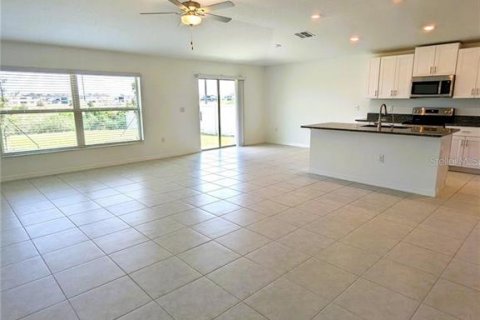 House in Wesley Chapel, Florida 4 bedrooms, 180.14 sq.m. № 1879645 - photo 7