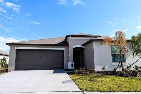 House in Wesley Chapel, Florida 4 bedrooms, 180.14 sq.m. № 1879645 - photo 1