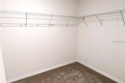 House in Wesley Chapel, Florida 4 bedrooms, 180.14 sq.m. № 1879645 - photo 26