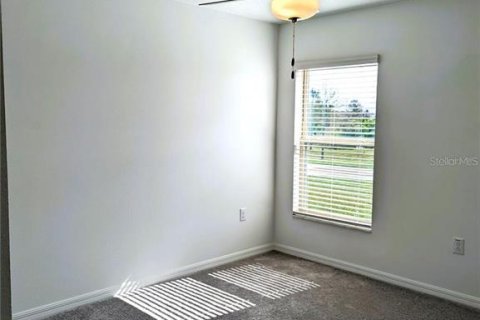 House in Wesley Chapel, Florida 4 bedrooms, 180.14 sq.m. № 1879645 - photo 17