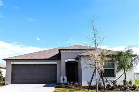 House in Wesley Chapel, Florida 4 bedrooms, 180.14 sq.m. № 1879645 - photo 3
