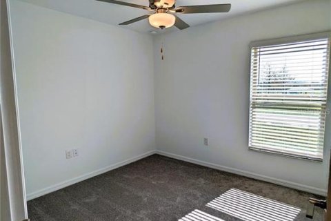 House in Wesley Chapel, Florida 4 bedrooms, 180.14 sq.m. № 1879645 - photo 14