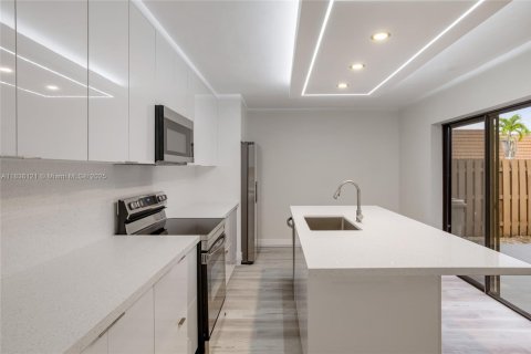 Townhouse in Davie, Florida 3 bedrooms, 153.66 sq.m. № 1820433 - photo 18