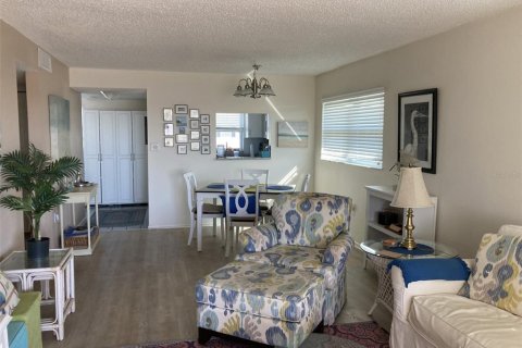 Copropriété à louer à Bradenton, Floride: 1 chambre, 78.97 m2 № 2166115 - photo 7