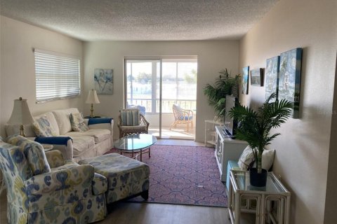Copropriété à louer à Bradenton, Floride: 1 chambre, 78.97 m2 № 2166115 - photo 6