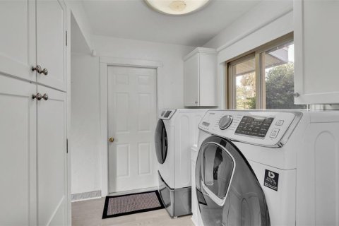 Casa en venta en Haines City, Florida, 2 dormitorios, 198.16 m2 № 1554535 - foto 17