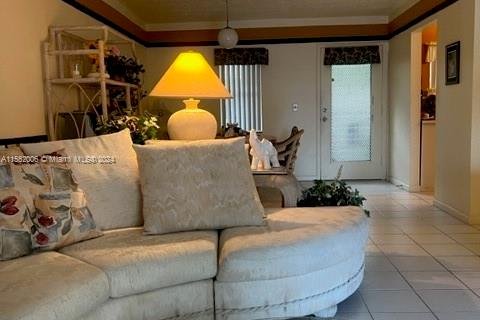 Condo in Lauderdale Lakes, Florida, 1 bedroom № 2018807 - photo 9