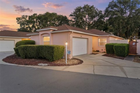 Casa en The Villages, Florida 2 dormitorios, 107.4 m2 № 2387673
