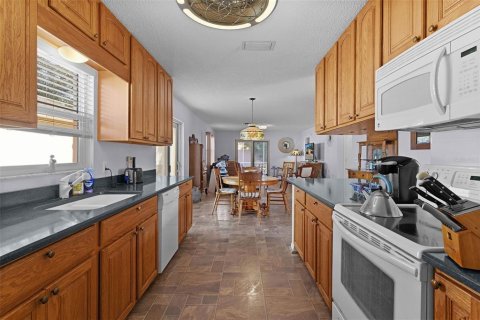Casa en venta en The Villages, Florida, 2 dormitorios, 107.4 m2 № 2387673 - foto 18