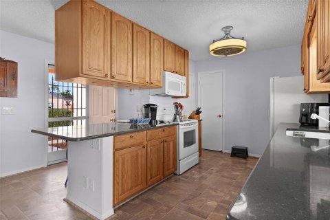 Casa en venta en The Villages, Florida, 2 dormitorios, 107.4 m2 № 2387673 - foto 17