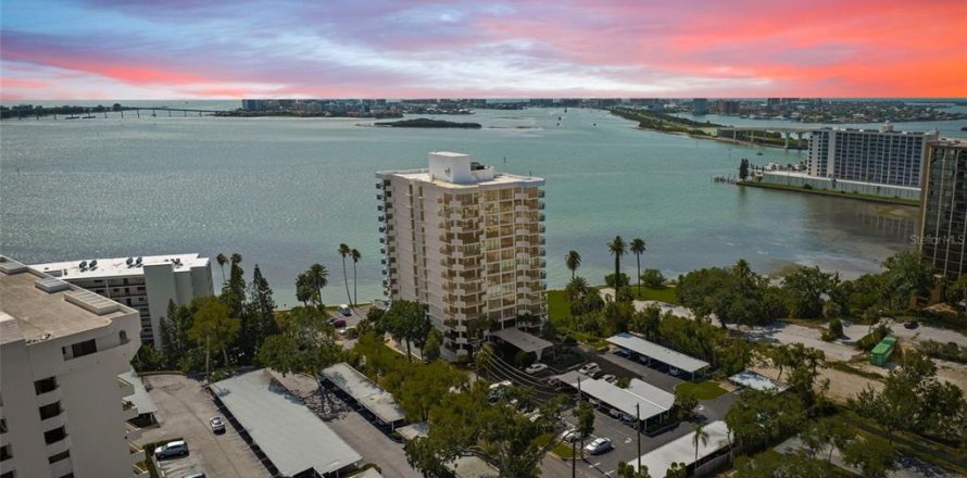Condo à Clearwater, Floride, 3 chambres  № 1783225