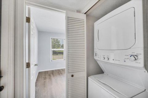 Condominio en venta en Port Charlotte, Florida, 1 dormitorio, 57.23 m2 № 1830076 - foto 26