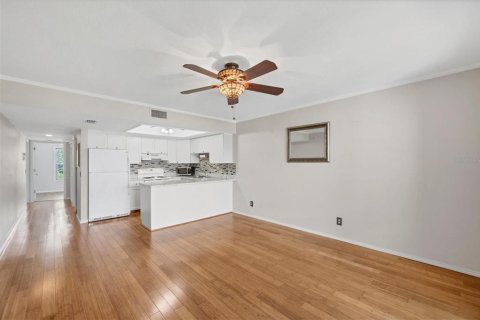 Condominio en venta en Port Charlotte, Florida, 1 dormitorio, 57.23 m2 № 1830076 - foto 11