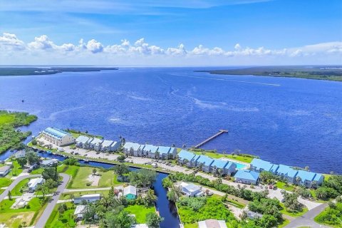 Condominio en venta en Port Charlotte, Florida, 1 dormitorio, 57.23 m2 № 1830076 - foto 4