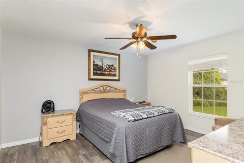 Casa en venta en Kissimmee, Florida, 4 dormitorios, 138.8 m2 № 1903634 - foto 11