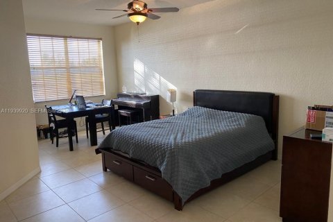 Condo in Sunrise, Florida, 2 bedrooms  № 1997292 - photo 4