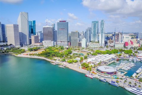 Condo in Miami, Florida, 1 bedroom  № 2052958 - photo 3