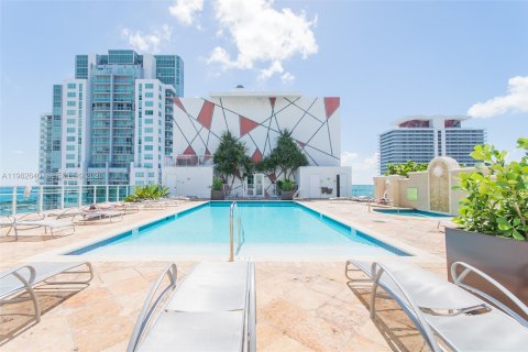 Condo in Miami, Florida, 1 bedroom  № 2052958 - photo 21