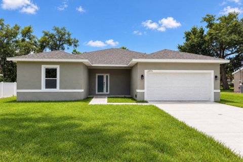 House in Port Charlotte, Florida 4 bedrooms, 176.98 sq.m. № 2359198