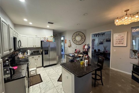 House in Tampa, Florida 4 bedrooms, 204.01 sq.m. № 1523609 - photo 23