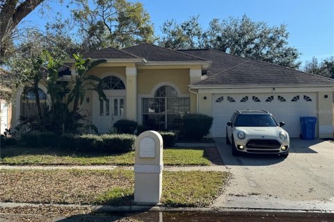 House in Tampa, Florida 4 bedrooms, 204.01 sq.m. № 1523609 - photo 2