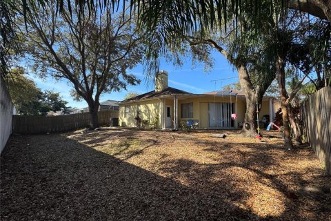 House in Tampa, Florida 4 bedrooms, 204.01 sq.m. № 1523609 - photo 28