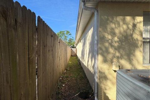 House in Tampa, Florida 4 bedrooms, 204.01 sq.m. № 1523609 - photo 27
