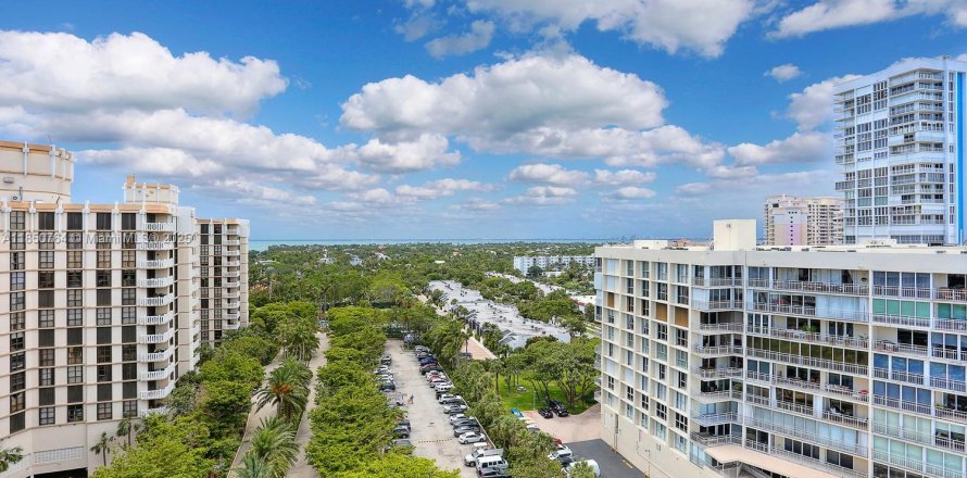 Condominio en Key Biscayne, Florida, 2 dormitorios № 1872418